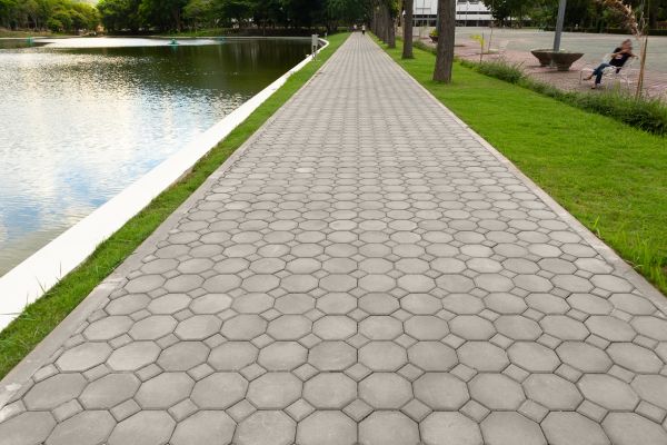 Pathway Pavers Installation in Hickory